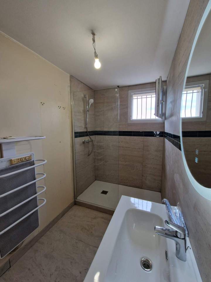 abca6b05 0eaf 4e53 a987 dcc34538a2f6